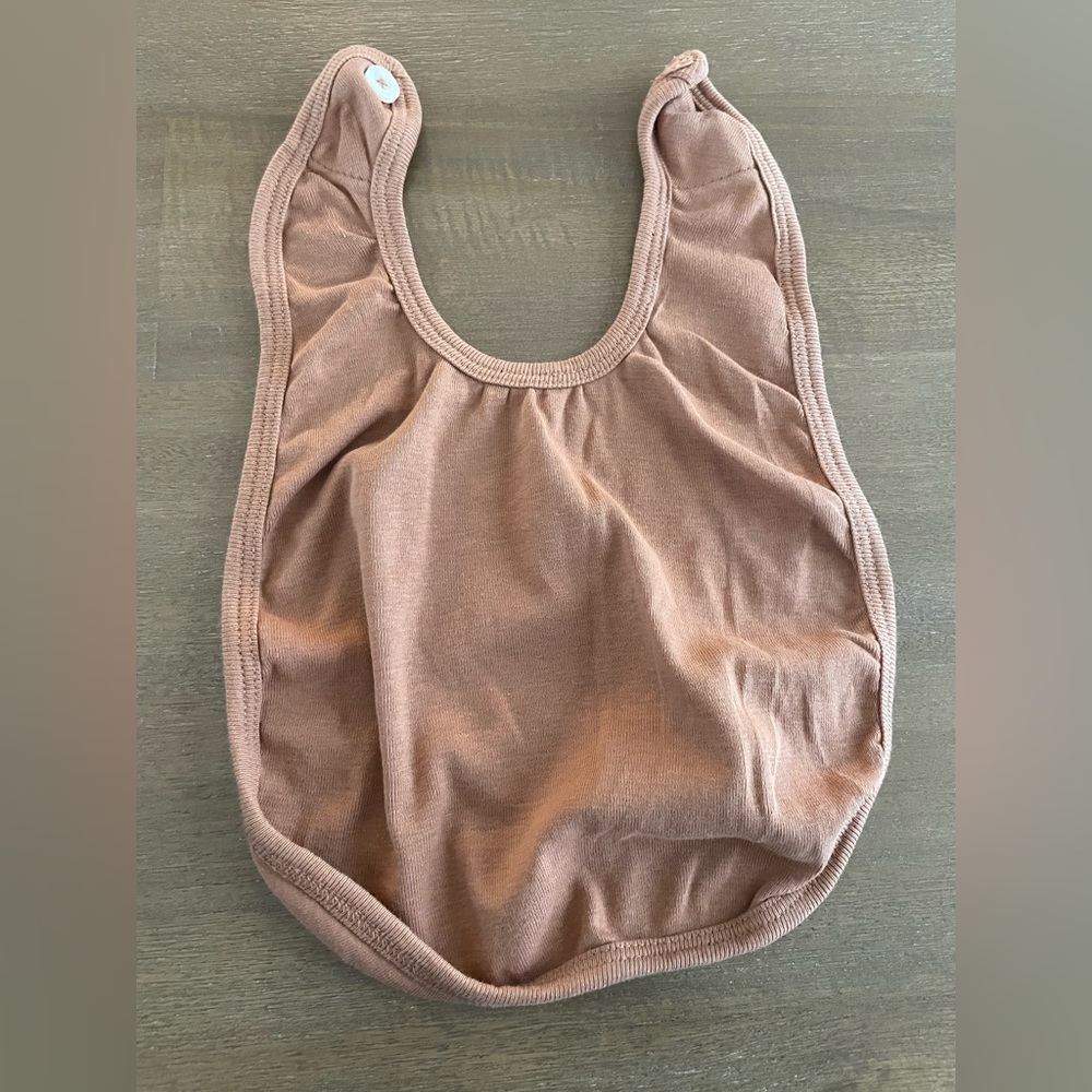 🎀  5 for $30 Kate Quinn Matching Set - Bodysuit, Bow and Bib 3-6M - Picture 5 of 5